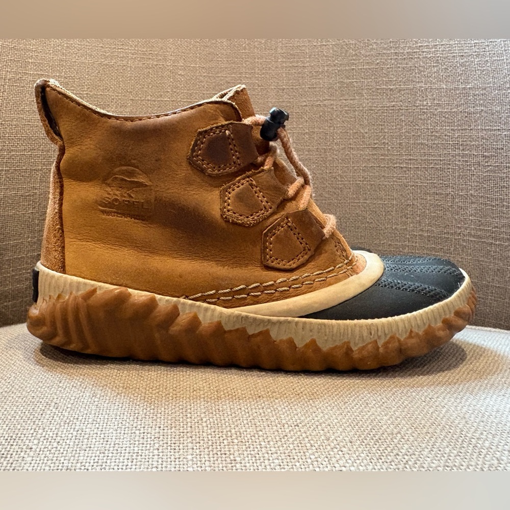 Sorel Kids Size 1 Boots
